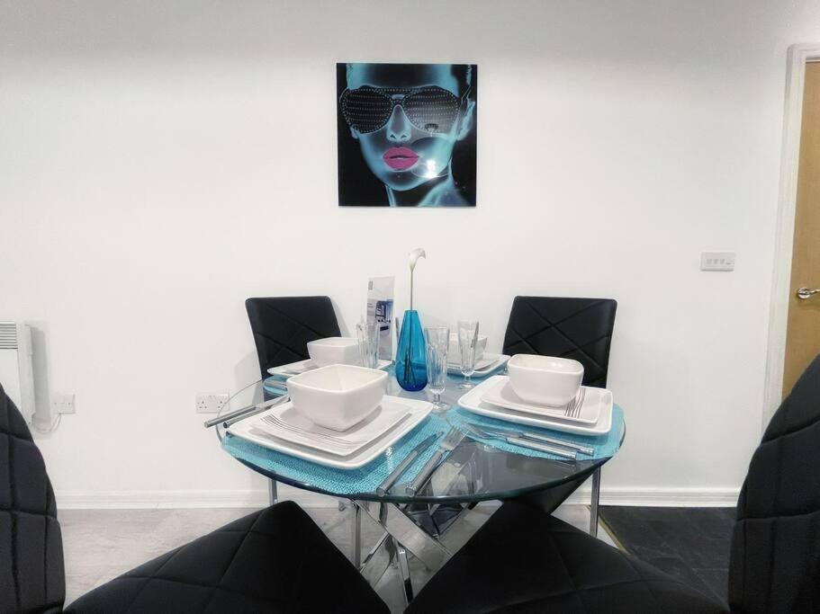 Cityfront Modern Apt Near City Centre/Etihad, Free Parking Manchester Bagian luar foto
