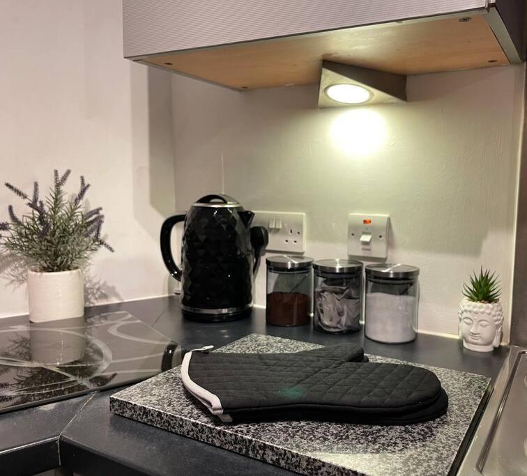 Cityfront Modern Apt Near City Centre/Etihad, Free Parking Manchester Bagian luar foto